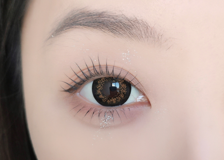 DELUXE Jade Brown